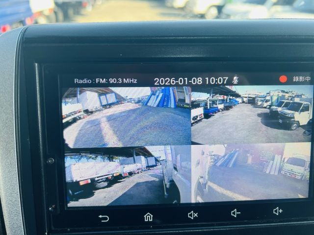 正2021年自排貨車 低里程價格便宜 ...  第6張相片