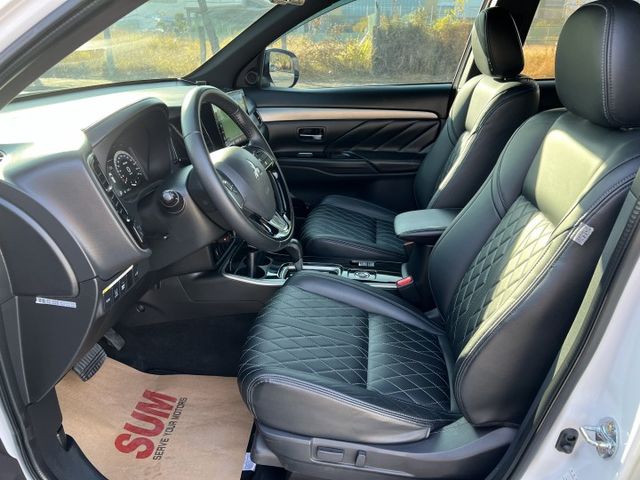 【原版件x認證車】小改款S-AWC旗艦四輪傳動 ACC跟車 iKEY 盲點 電尾門 原廠影音 SUM五大保固 我最便宜!  第5張相片