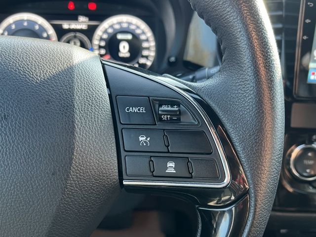 【原版件x認證車】小改款S-AWC旗艦四輪傳動 ACC跟車 iKEY 盲點 電尾門 原廠影音 SUM五大保固 我最便宜!  第13張相片