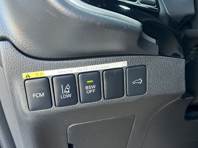 【原版件x認證車】小改款S-AWC旗艦四輪傳動 ACC跟車 iKEY 盲點 電尾門 原廠影音 SUM五大保固 我最便宜!  第16張相片