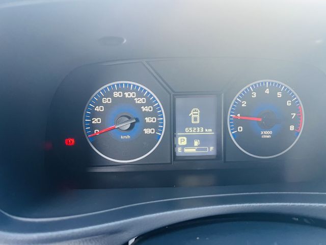 正2022年 跑6萬多公里 自排好開方便省時 箱子側門大開下貨方便....  第4張相片