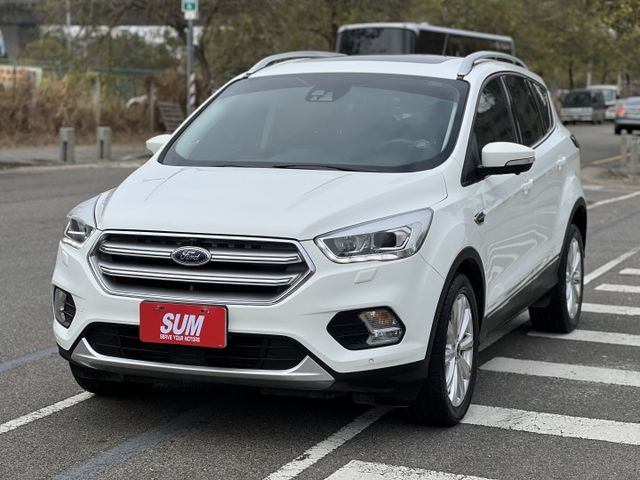 【原版件x認證車】245P 旗艦型 四輪傳動 ACC跟車 360環景 全景天窗 電動尾門 配備滿滿 SUM五大保固 超俗  第2張相片