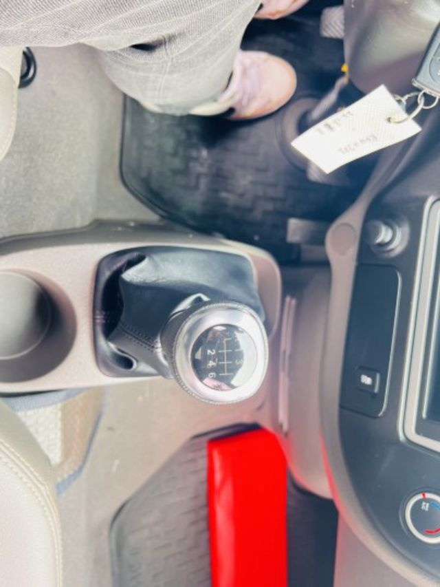 正2022年手排小霸王 好開有力僅跑13萬公里 可全貸  第5張相片