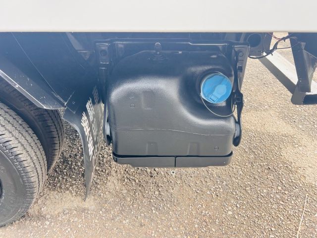 正2022年手排小霸王 好開有力僅跑13萬公里 可全貸  第6張相片