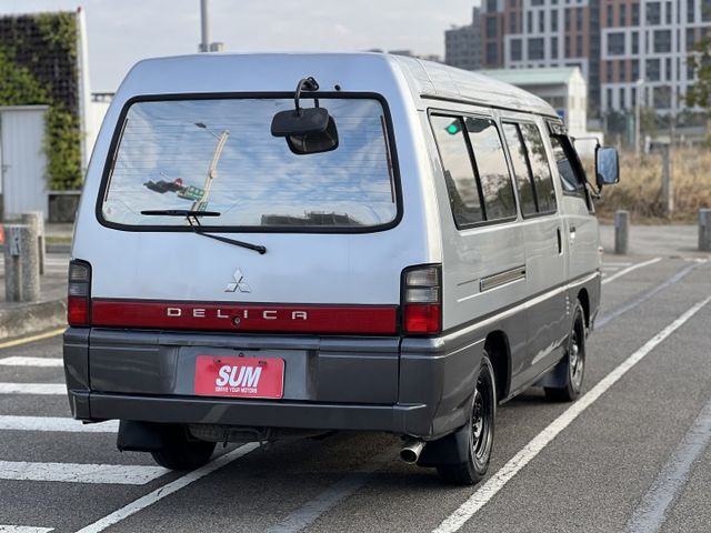 【商用神車x認證車】車況正常 冷氣冷 8人座手排 行車順好入擋 內外乾淨 全新隔熱紙 首次賞車下訂交車前再送您大保養!!  第4張相片