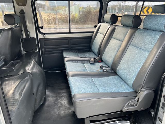 【商用神車x認證車】車況正常 冷氣冷 8人座手排 行車順好入擋 內外乾淨 全新隔熱紙 首次賞車下訂交車前再送您大保養!!  第6張相片