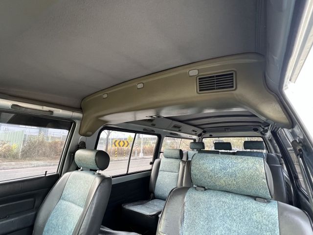 【商用神車x認證車】車況正常 冷氣冷 8人座手排 行車順好入擋 內外乾淨 全新隔熱紙 首次賞車下訂交車前再送您大保養!!  第14張相片