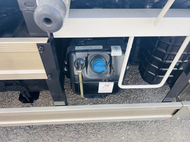 正2022年自排5噸貨車好開有力可貸款.....  第8張相片