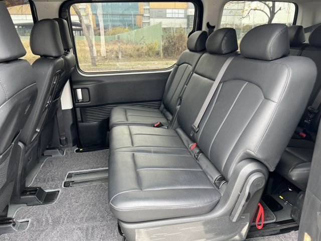 【原版件x認證車】超低里程僅跑2萬 A版9人座 升級安卓機+行車紀錄器+全車包塑膠地板+皮椅 市場上跑少稀有 原廠保固中  第8張相片