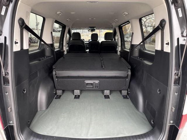 【原版件x認證車】超低里程僅跑2萬 A版9人座 升級安卓機+行車紀錄器+全車包塑膠地板+皮椅 市場上跑少稀有 原廠保固中  第11張相片