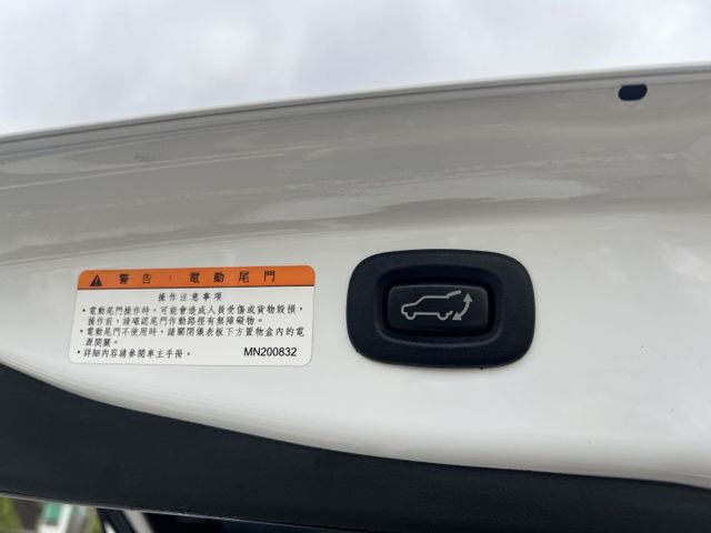 【原版件x認證車】超稀有 旗艦四輪傳動 ACC跟車+車偏 盲點 換檔撥片 JBL音響 天窗 電尾門 超級大滿配 五大保固  第8張相片