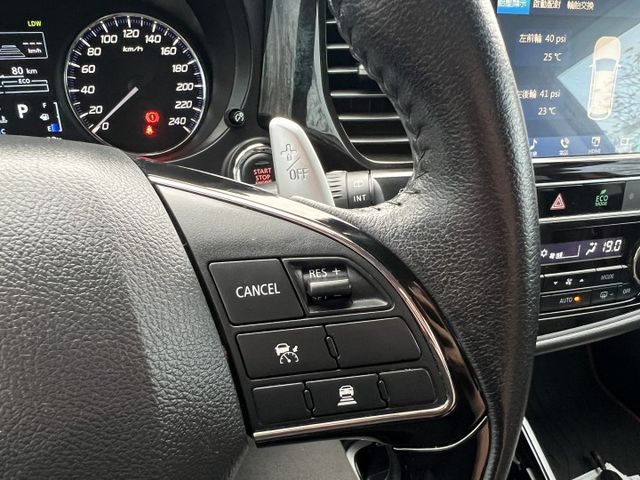 【原版件x認證車】超稀有 旗艦四輪傳動 ACC跟車+車偏 盲點 換檔撥片 JBL音響 天窗 電尾門 超級大滿配 五大保固  第14張相片