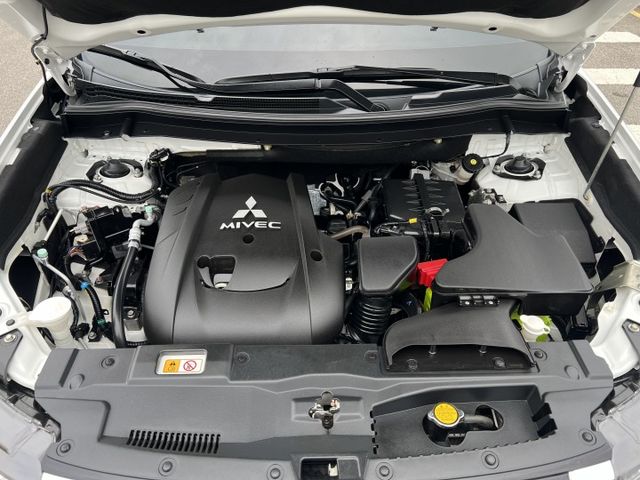 【原版件x認證車】超稀有 旗艦四輪傳動 ACC跟車+車偏 盲點 換檔撥片 JBL音響 天窗 電尾門 超級大滿配 五大保固  第20張相片