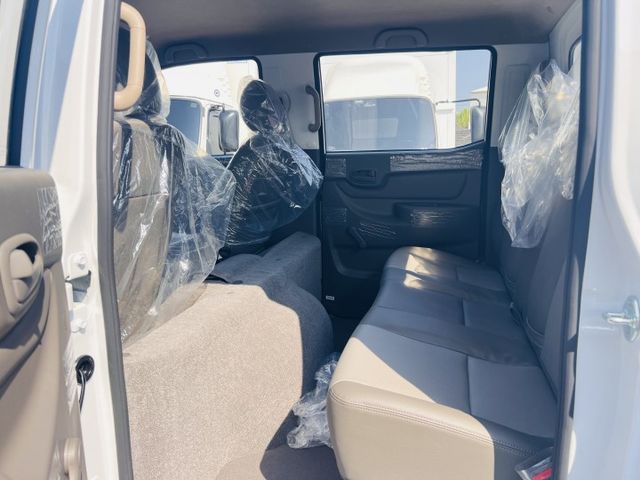 正2025年全新領牌車雙箱6人座載貨載人都方便.....自排.自排 ...全新領牌車  第6張相片