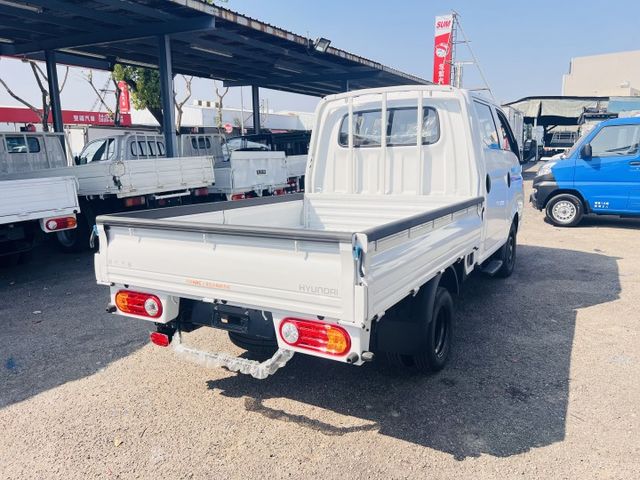 正2025年全新領牌車雙箱6人座載貨載人都方便.....自排.自排 ...全新領牌車  第9張相片