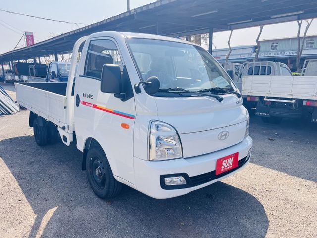 正2025年全新領牌車自排的載貨方便....可貸款..  第1張相片