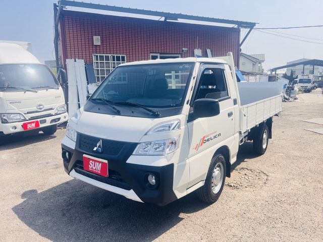 正2022年得利卡自排尾門貨車..自排..自排的喔...可全貸  第2張相片