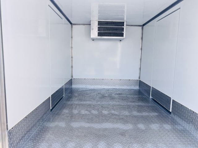 正2025年全新領牌.....就是新車啦........自排冷凍車可銀貸款  第7張相片