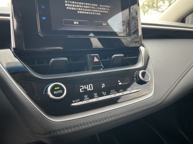 【原版件x認證車】僅跑5.9萬 ACC跟車+車偏 豪華版 鋁圈 恆溫 SUM五大保固 首次預約賞下訂送您旗艦安卓機  第13張相片