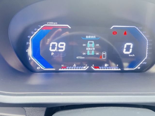 正2025年  跟新車沒兩樣 僅跑4千多公里 原廠保固中  第4張相片