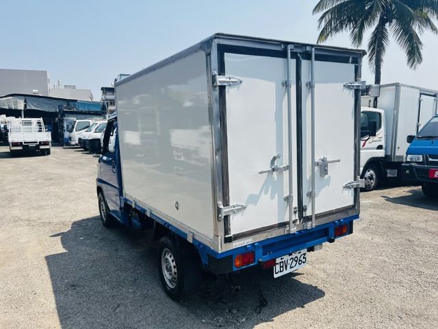 正2022年自排冷凍車 可配合銀行貸款...  第8張相片