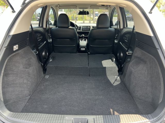 【原版件x認證車】小改款S版 iKEY摸門 LED頭尾燈 6氣囊 ISOFIX 定速+換檔撥片 電子手煞 SUM五大保固  第9張相片