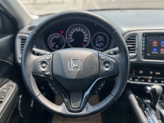 【原版件x認證車】小改款S版 iKEY摸門 LED頭尾燈 6氣囊 ISOFIX 定速+換檔撥片 電子手煞 SUM五大保固  第13張相片