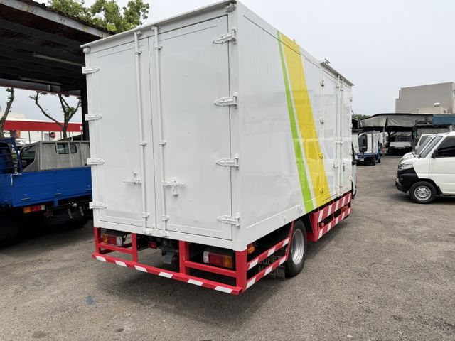 正2023年加長14尺自排廂式貨車僅跑7萬多公里  第11張相片