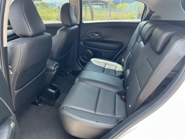 【原版件x認證車】小改款S版 iKEY摸門 LED頭尾燈 6氣囊 ISOFIX 定速+換檔撥片 電子手煞 SUM五大保固  第7張相片