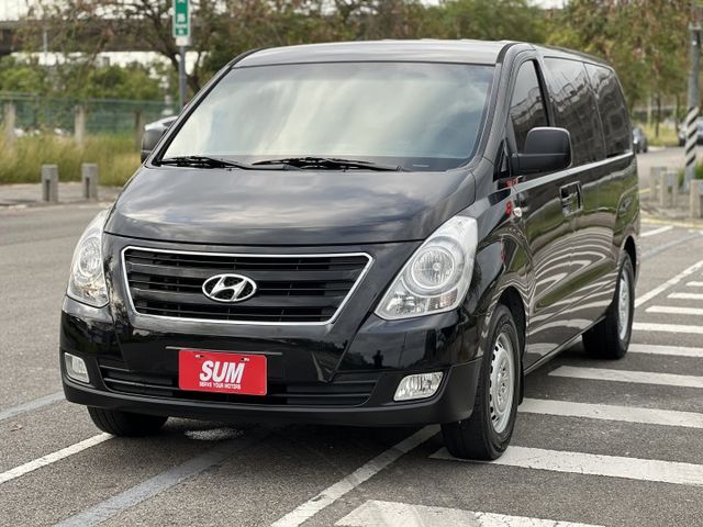 【原版件x認證車】六期末代9人座尊貴型 全新旗艦安卓機+無線CarPlay+倒車+行車紀錄 方控+定速 車況極佳無待修  第3張相片