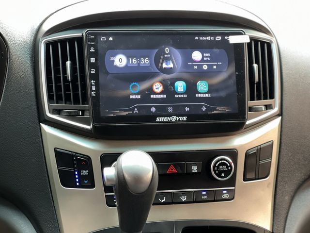 【原版件x認證車】六期末代9人座尊貴型 全新旗艦安卓機+無線CarPlay+倒車+行車紀錄 方控+定速 車況極佳無待修  第14張相片