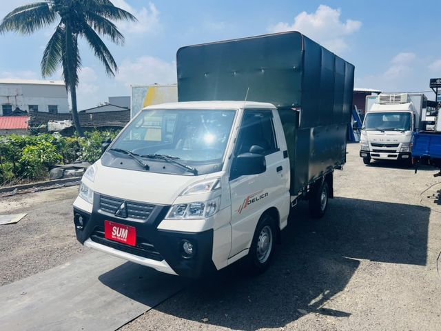 正2022年 得利卡 棚式 升降帆布 自排 皮椅 定速 多功能方向盤 一手車僅跑6萬!  第2張相片