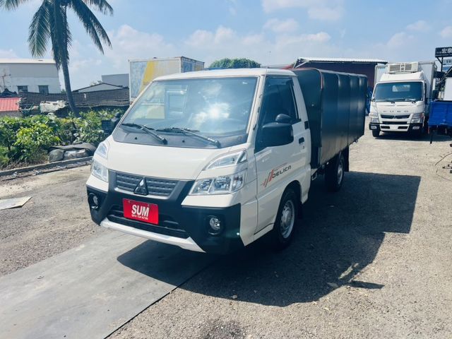 正2022年 得利卡 棚式 升降帆布 自排 皮椅 定速 多功能方向盤 一手車僅跑6萬!  第5張相片