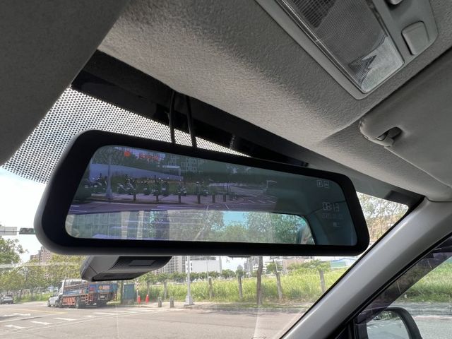 【特價x認證車】原廠保養 皮卡頂規晶鑽型 定速 盲點 車距+車道偏離警示 升級安卓機360環景 專用後防滾龍+防雨捲簾  第13張相片