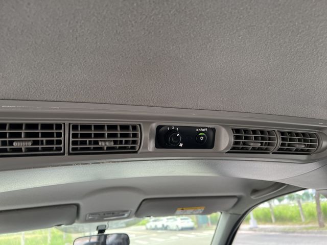 【商用神車x認證車】僅跑11萬 精緻型 定速 鋁圈 中央冷氣 全新升級旗艦安卓機+行車紀錄器+高清倒車 SUM五大保固!  第13張相片