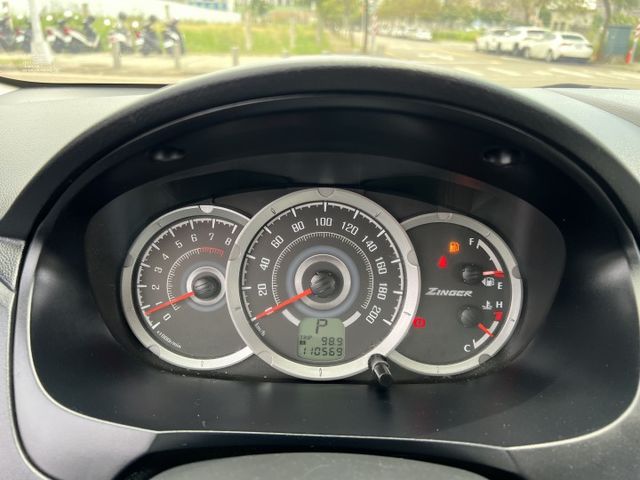 【商用神車x認證車】僅跑11萬 精緻型 定速 鋁圈 中央冷氣 全新升級旗艦安卓機+行車紀錄器+高清倒車 SUM五大保固!  第16張相片