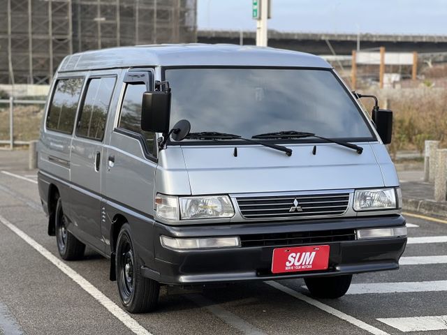 【商用神車x認證車】車況正常 冷氣冷 8人座手排 行車順好入擋 內外乾淨 全新隔熱紙 首次賞車下訂交車前再送您大保養!!  第1張相片