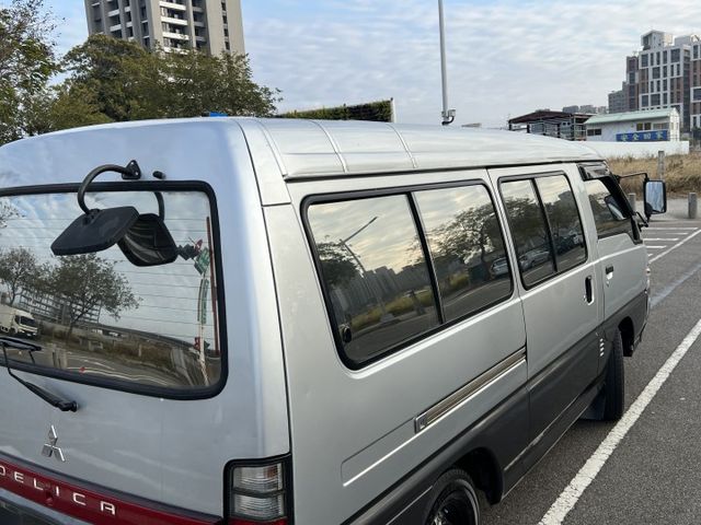 【商用神車x認證車】車況正常 冷氣冷 8人座手排 行車順好入擋 內外乾淨 全新隔熱紙 首次賞車下訂交車前再送您大保養!!  第19張相片