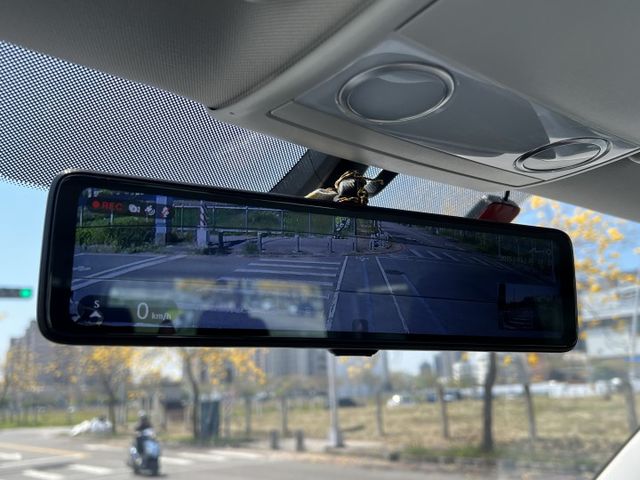 【原版件x認證車】前手保養確實 車況佳 長軸9座 座椅2/2/2/3 可快拆 買回去不必花大錢整理 低於行情市場行情 俗  第16張相片