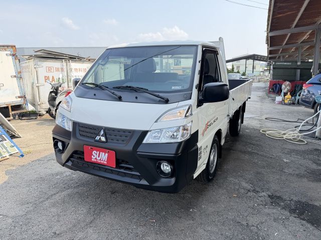正2025年自排車.. 僅跑1萬多公里  第2張相片