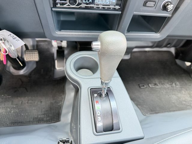 正2025年自排車.. 僅跑1萬多公里  第5張相片