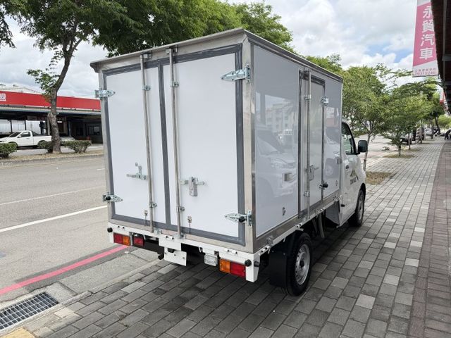 正2025年全新冷凍領牌車 ...原廠保固中   ...價格超優惠..  第8張相片