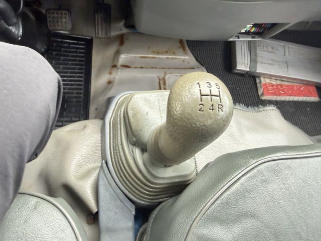 正2016年 好開有力六輪柴油貨車..一手車況無待修超省油.....  第5張相片