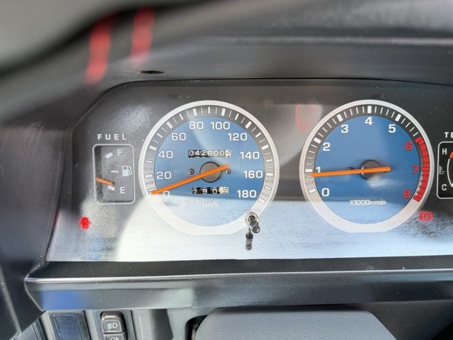 正2014年帆布尾門貨車 超好開無待修 冷氣冷 ...  第4張相片