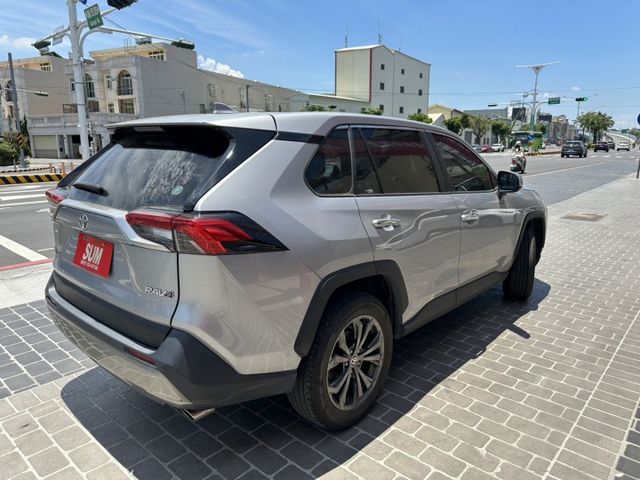 RAV4  第3張相片