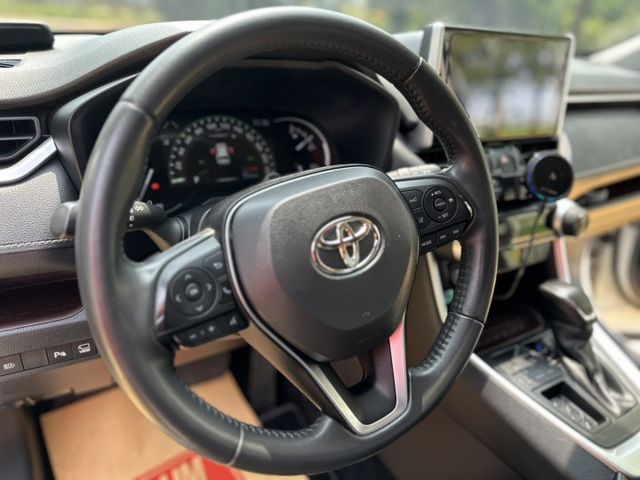 RAV4  第14張相片