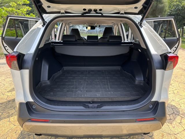 RAV4  第20張相片