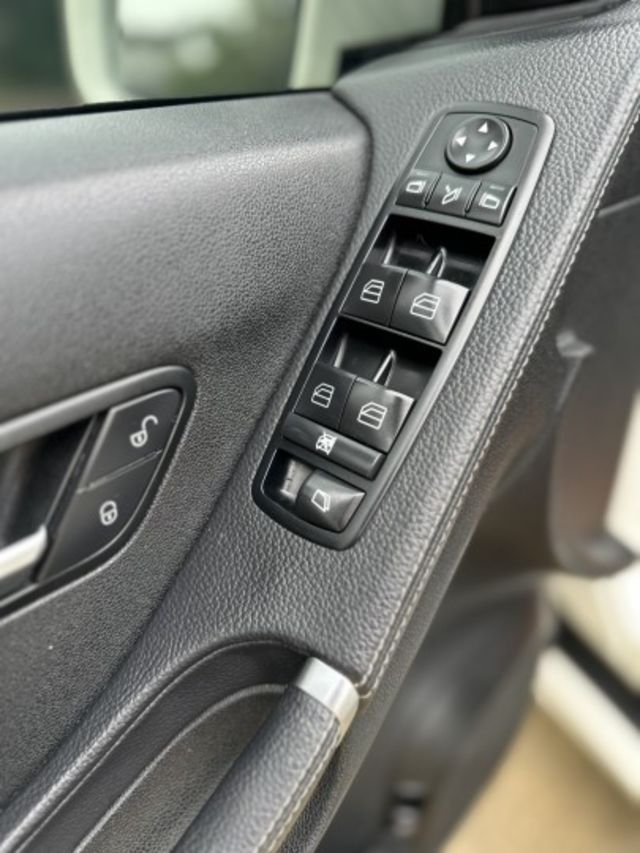 R-CLASS W251  第13張相片