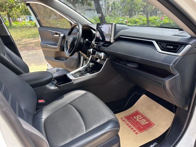 RAV4  第6張相片