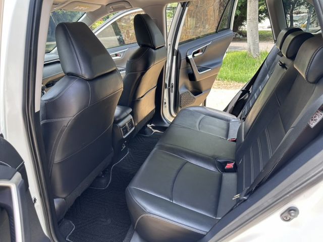 RAV4  第8張相片